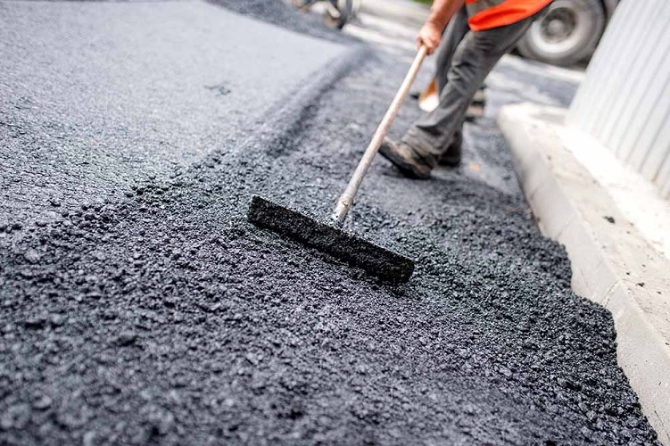 Tips: Extend The Life Of Your Asphalt Maintenance